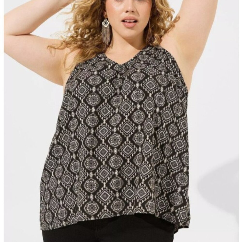 Torrid Black Geo Challis Stitch Detail Tank- Size 00